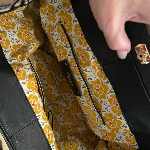 Emma Fox XL leather bag with zebra print inset zipper sides - Picture 7 of 7